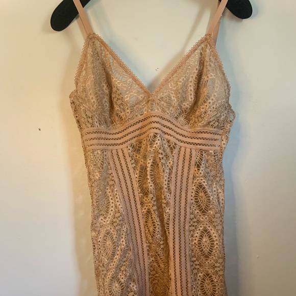 Boutique Slip - Picture 7 of 7